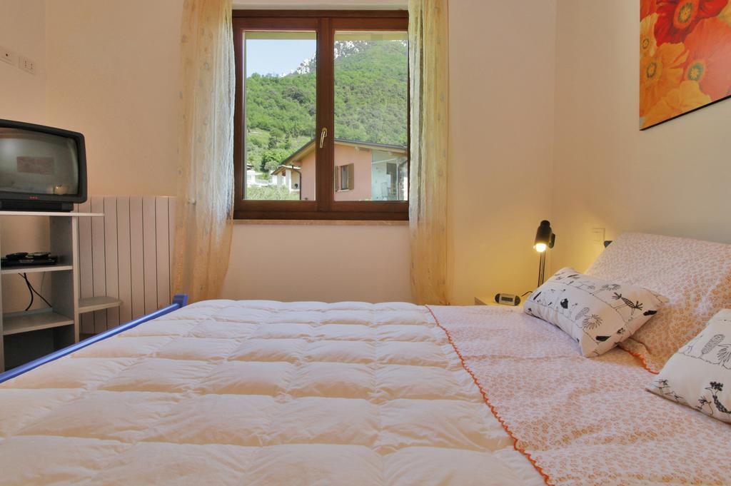 Residence "Borgo Le Torri" Toscolano Maderno Dış mekan fotoğraf