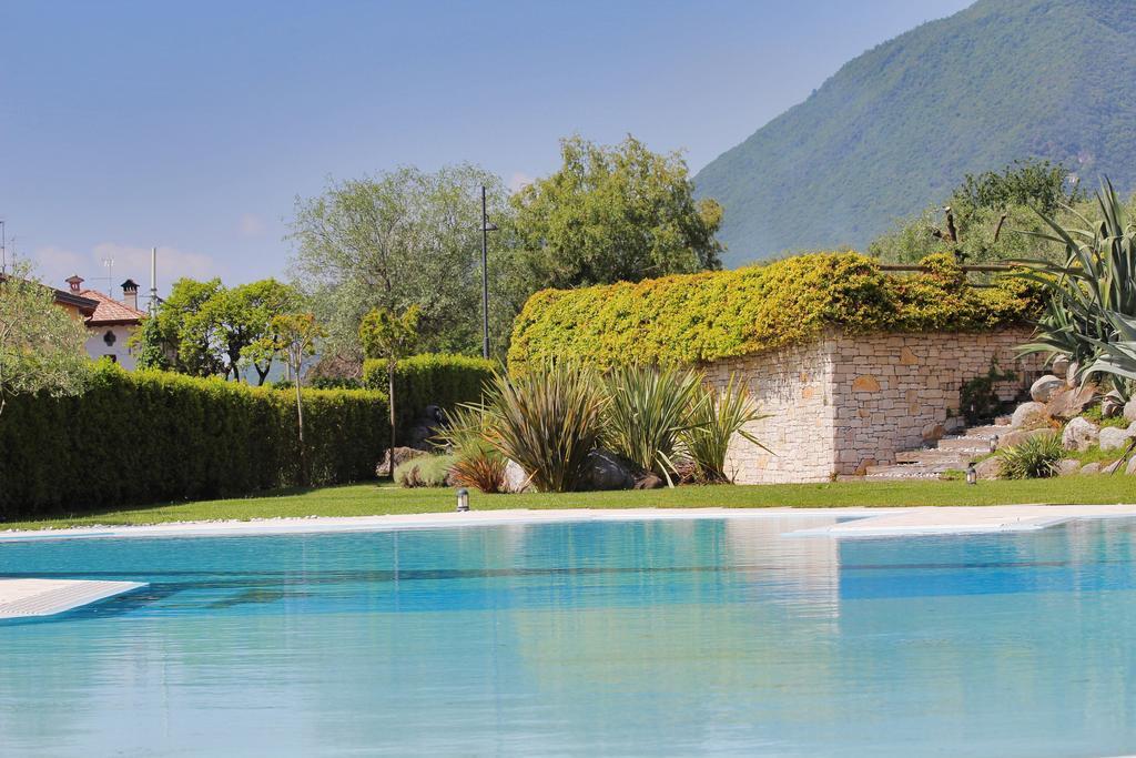 Residence "Borgo Le Torri" Toscolano Maderno Dış mekan fotoğraf